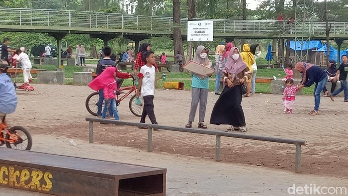 Dinkes Kota Bengkulu mengingatkan orang tua dan anak-anak untuk tidak dibawa ke tempat keraiaman (Hery Supandi/detikcom)