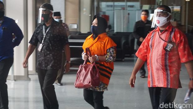 KPK Tahan 2 Eks Anggota DPRD Sumut Tersangka Suap Gatot Pujo