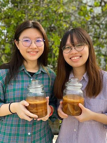 Pelajar Bikin Limbah Makanan Jadi Bahan Kulit