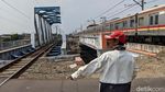 Masih Banyak Perlintasan KA Tanpa Palang Pintu