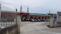 Masjid Agen sendiri dibangun dengan menggunakan gaya Arab-Andalusia yang sangat khas. Ornamen-ornamen penghiasnya dibuat dengan sangat indah. (dok. Facebook)