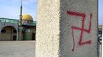 Foto: Before-After Masjid di Prancis yang Digambari Simbol Nazi