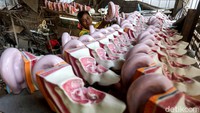 Manekin tersebut dijual dengan harga Rp 150 ribu hingga Rp 1 juta per unit.