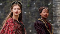 Ia pun memilih terjun ke dunia akting dan menjadi sorotan setelah penampilannya di The Spanish Princess. Dok. Instagram/@nadia.parkes