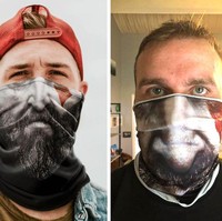 Pria ini maksud hati membeli buff seperti yang ada dipakai oleh model. Namun ketika belanjaannya datang, buff yang dibelinya tak sesuai ekspektasi. Buff yang biasanya menutup hingga telinga ini hasil printnya tampak lebih besar dan tak terlihat seperti yang ada di foto katalognya. Foto: dok. © the_nerd_dad / reddit.