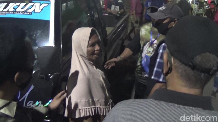 Setelah Pasar Keputran Utara dibuka kembali, pengelola dan perwakilan pedagang membuat Satgas Pasar Tangguh. Sehingga pembeli yang mengabaikan protokol kesehatan tidak bisa masuk pasar.
