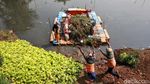 Perahu Pengangkut Sampah di BKB Efektif Bersihkan Lingkungan