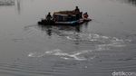 Perahu Pengangkut Sampah di BKB Efektif Bersihkan Lingkungan