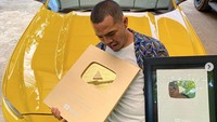 Putra Siregar juga kerap memberikan giveaway di media sosial dan YouTube. Dok. Instagram/putrasiregarr17