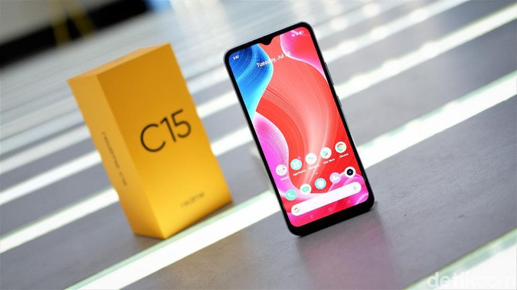 Realme C15