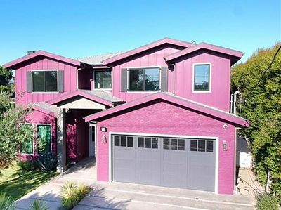 Foto: Rumah Barbie Bella Thorne yang Dijual Rp 37,1 Miliar