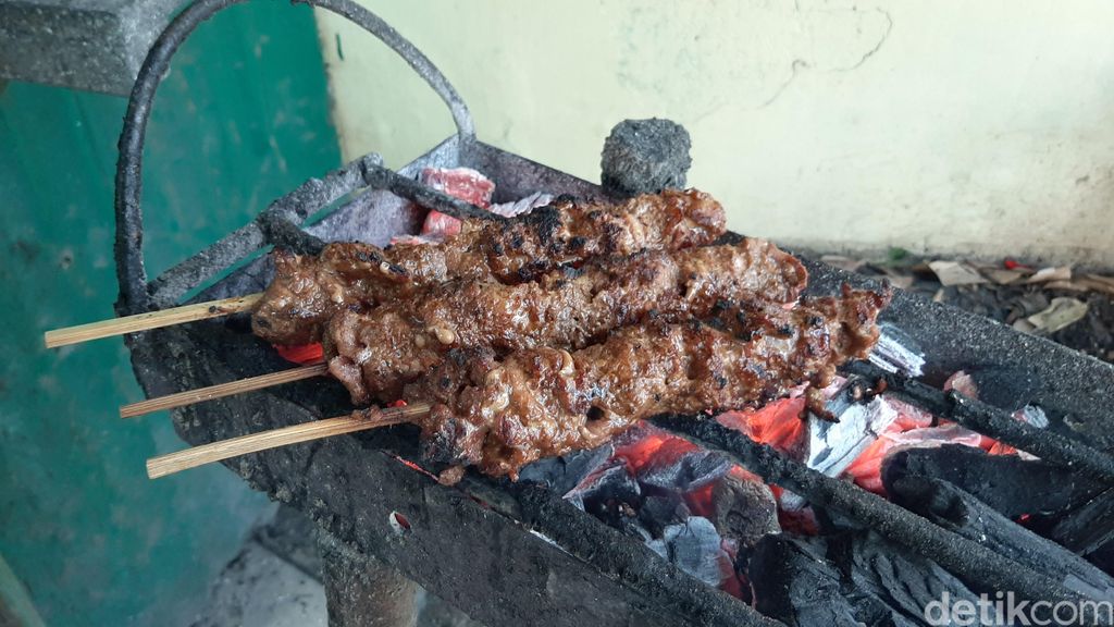 Sate Gebug di Malang