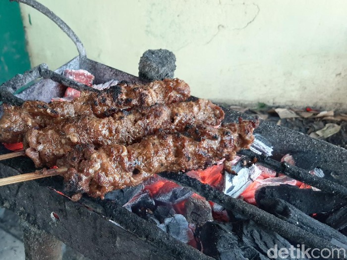 Sate Gebug di Malang