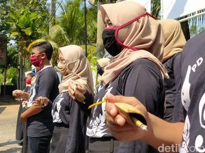Keren, Seniman Ciamis Ciptakan Alat Musik Baru Kolotik
