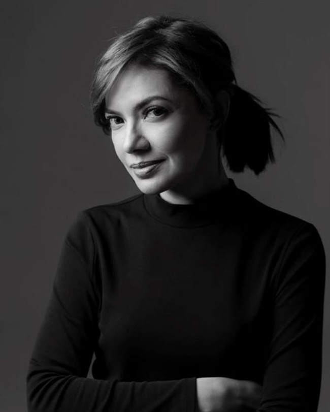 Kata-kata motivasi dituliskan Najwa Shihab saat mengunggah foto cantiknya di Instagram. Karena perempuan kuat itu yang menguatkan perempuan lain. Foto: Instagram