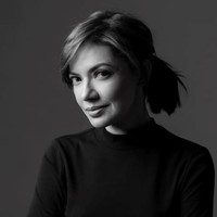 Kata-kata motivasi dituliskan Najwa Shihab saat mengunggah foto cantiknya di Instagram. Karena perempuan kuat itu yang menguatkan perempuan lain. Foto: Instagram