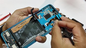 Light sensor Poco F2 Pro. Foto: Dok. Xiaomi