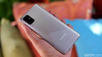 Galaxy A51 ditenagai Exynos 9611 dengan RAM 8 GB.  Foto: Adi Fida Rahman/detikINET