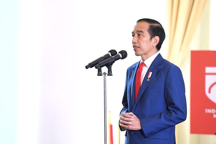 Presiden Jokowi melantik lulusan IPDN di Istana Bogor, tahun 2020.