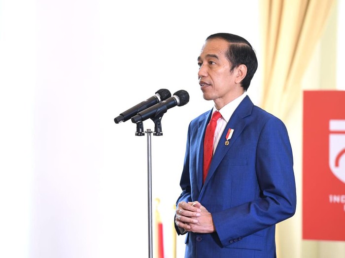 Presiden Jokowi melantik lulusan IPDN di Istana Bogor, tahun 2020.