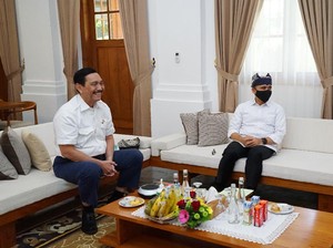 Luhut Sebut Vaksin COVID-19 dari 3 Negara Sudah Datang ke Indonesia