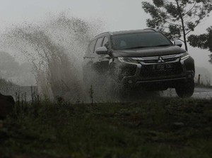 Intip Garasi Prof Muradi, Hartanya Rp 8,1 Miliar yang Jadi Penggemar SUV