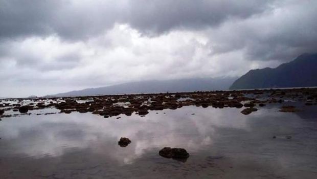 Pantai Karanggongso