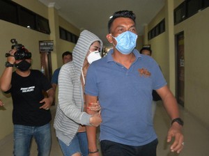 Vernita Syabilla Ngaku Berpakaian Saat Digerebek: Kondom Bukan Punya Saya