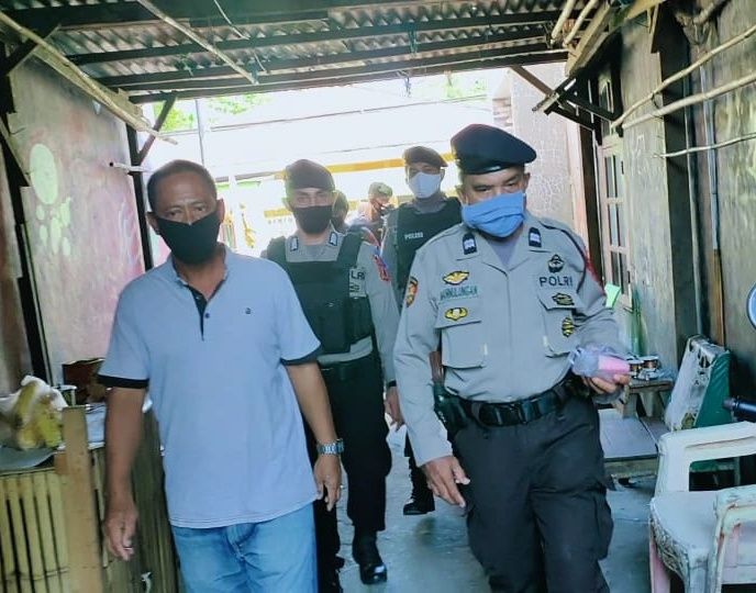 Pria di Gowa mengembalikan uang Rp 12 juta yang ditemukan di dekat Balla Lompoa (dok. istimewa)