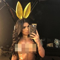 Vanusa pun berhasil menjadi model Playboy Portugal untuk edisi Agustus. Dalam pemotretannya, Vanusa tampil seksi dengan bikini dan bando berbentuk kelinci.  Foto: Instagram
