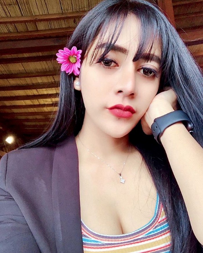 Vernita Syabilla Vernita Syabilla