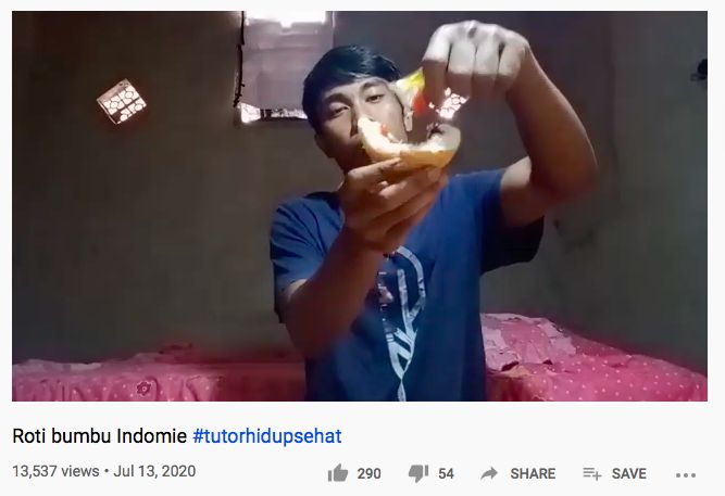 YouTuber Sobat Miskin Official saat makan nyeleneh