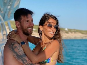 Intip Liburannya Keluarga Lionel Messi