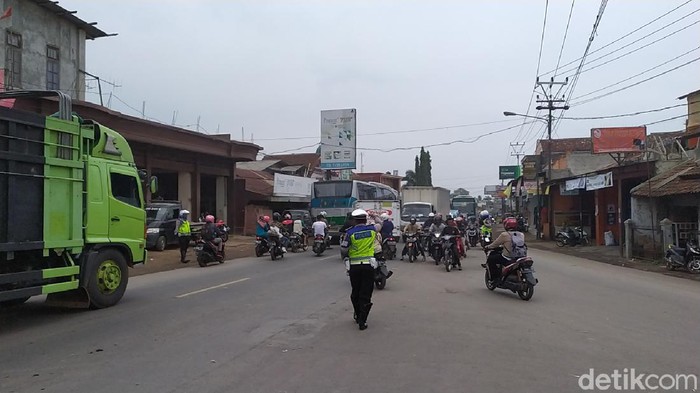 Arus lalu lintas di wilayah Garut jelang Idul Adha lancar