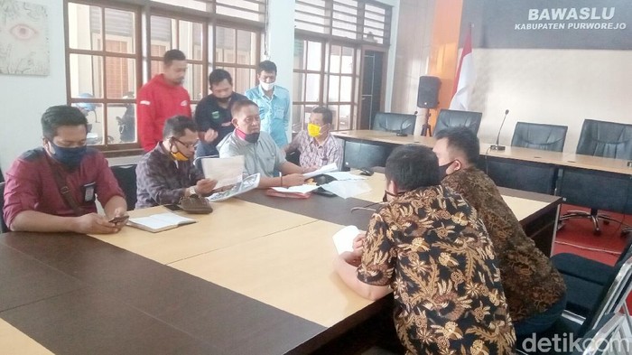 Bapaslon independen Purworejo Slamet-Suyanto mengajukan sengketa ke Bawaslu