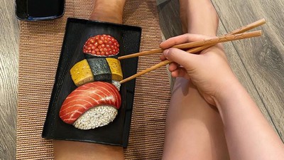 10 Body Painting Bertemakan Makanan Lezat Ini Bikin Lapar