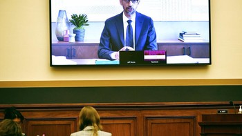 House Judiciary Antitrust, Commercial and Administrative Law Subcommittee Chair David Cicilline dari Partai Demokrat membuka sidang ini dengan memperingatkan pengaruh yang dimiliki raksasa teknologi asal AS. Foto: AP/Mandel Ngan