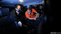 Kabareskrim Polri Komjen Listyo Sigit Prabowo menerangkan penangkapan Joko Soegiarto Tjandra alias Djoko Tjandra di Malaysia melalui proses handing over. Djoko terlebih dulu diamankan oleh Kepolisian Diraja Malaysia baru diserahkan ke Polri. Foto: Agung Pambudhy/detikcom