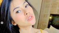 Usai putus dari Billy, Elvia ternyata menjalin kasih dengan seorang wanita bernama Lia. Dok. Instagram/elviacerolline