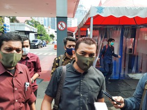 FPI: Budi Djarot Ngeles Anggap Pembakaran Poster Habib Rizieq Accident