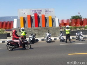 Polisi Kediri Ancam Sita Kendaraan yang Dipakai Takbir Keliling