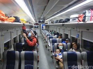 Via 2 Stasiun Ini, 7.800 Orang Tinggalkan Jakarta Jelang Long Weekend