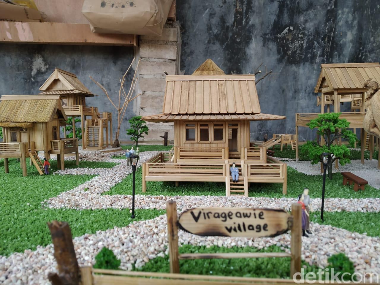 Melihat Uniknya Miniatur Perkampungan dan Rumah dari Bambu  