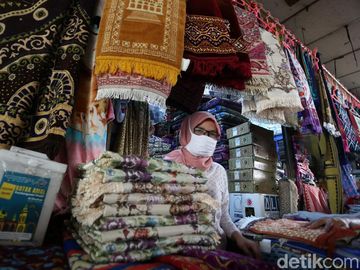 Pedagang Pernak-pernik Haji Menjerit di Masa Pandemi