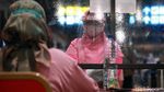 Pengecekan Surat Kesehatan Calon Pemudik di Bandara