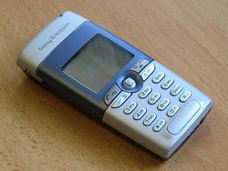 Deretan Ponsel Ikonik Andalan Remaja 2000-an