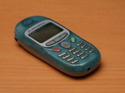 Deretan Ponsel Ikonik Andalan Remaja 2000-an