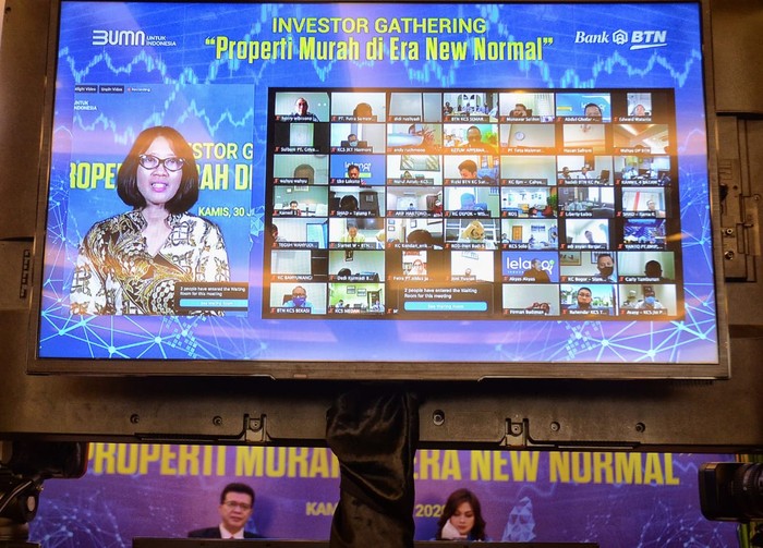 Properti Murah di Era New Normal Direktur Remedial and Wholesale Risk PT Bank Tabungan Negara (Persero) Tbk, Elisabeth Novie Riswanti menawarkan sejumlah aset property dari Bank BTN yang layak dibeli kepada para investor di ajang Investor Gathering bertajuk