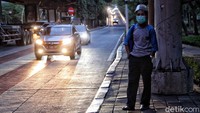 Mudik di malam takbiran Idul Adha pun dilakukan karena sebelumnya sejumlah warga masih harus bekerja dan adanya soal larangan mudik dari pemerintah untuk menghentikan laju penyebaran virus Corona.