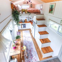 Lantas, berapa dana yang Dolly habiskan untuk membuat rumah ini? Awalnya, kontraktor menawarkan model seharga 75 ribu - 80 ribu dolar Australia. Tapi saya bilang, saya hanya punya bujet 60 ribu dolar (Rp 621 juta), kata Dolly. (Foto: Dok. Living Big in a Tiny House)